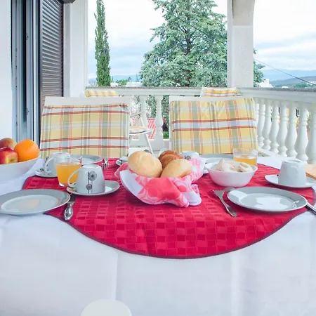 Familienwohnung In Διαμέρισμα Malinska