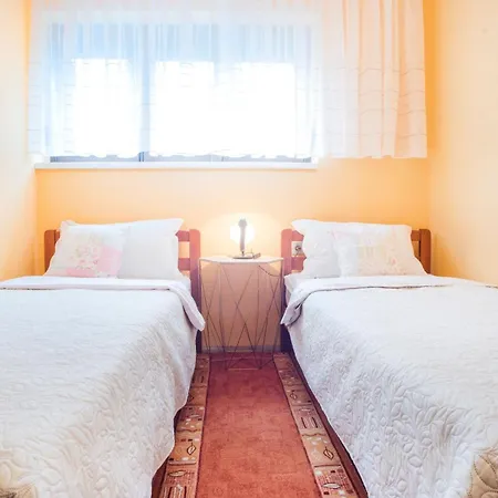 Appartamento Familienwohnung In *